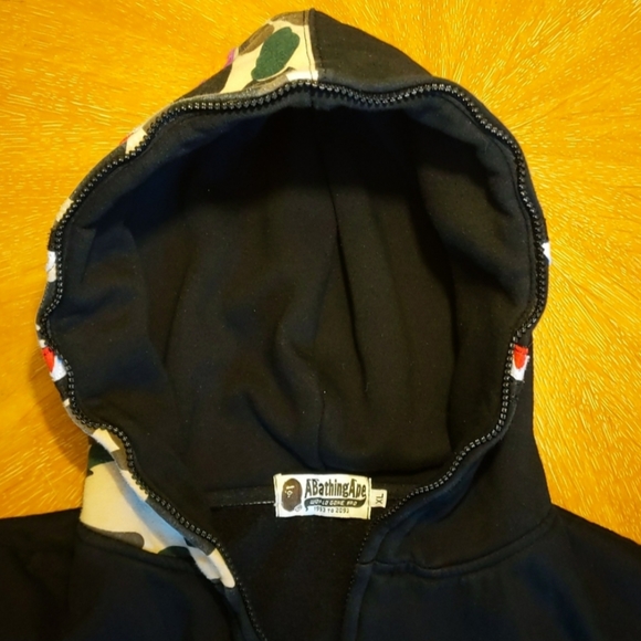 A Bathing Ape hoodie - Picture 2 of 4